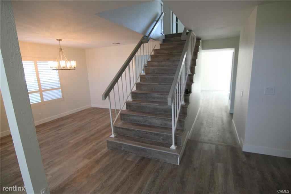 2329 Littleton Cir - Photo 2 of 12