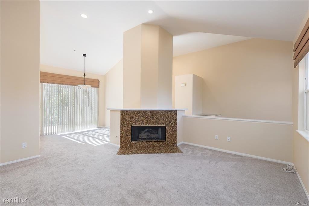 7 Sorrento Ct - Photo 3 of 13