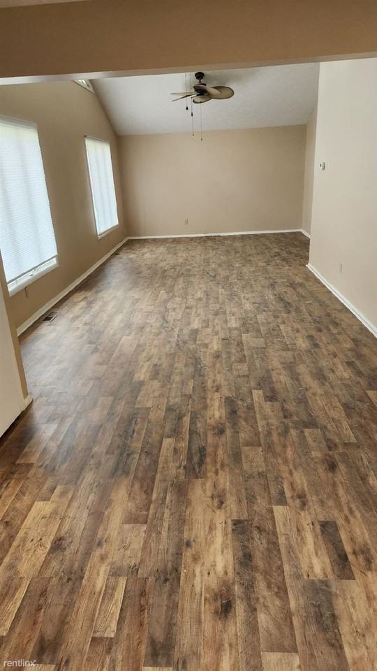 10755 Gate Post Rd - Photo 3 of 30