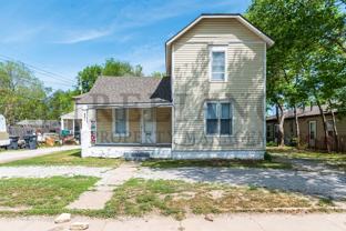826 W Mentor St - Photo 1 of 1