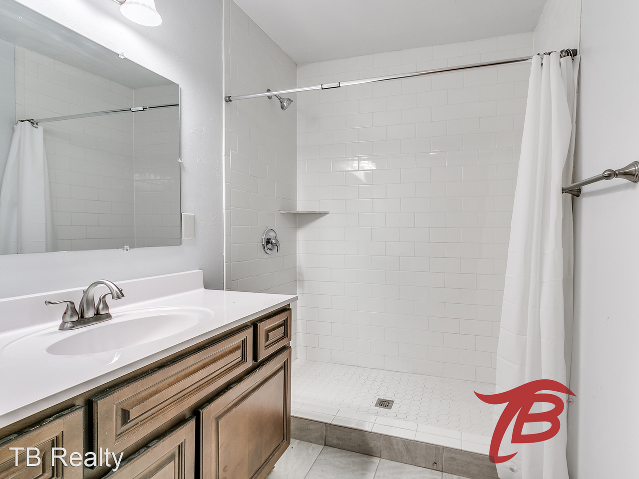 2214 N Florida Ave - Photo 2 of 30