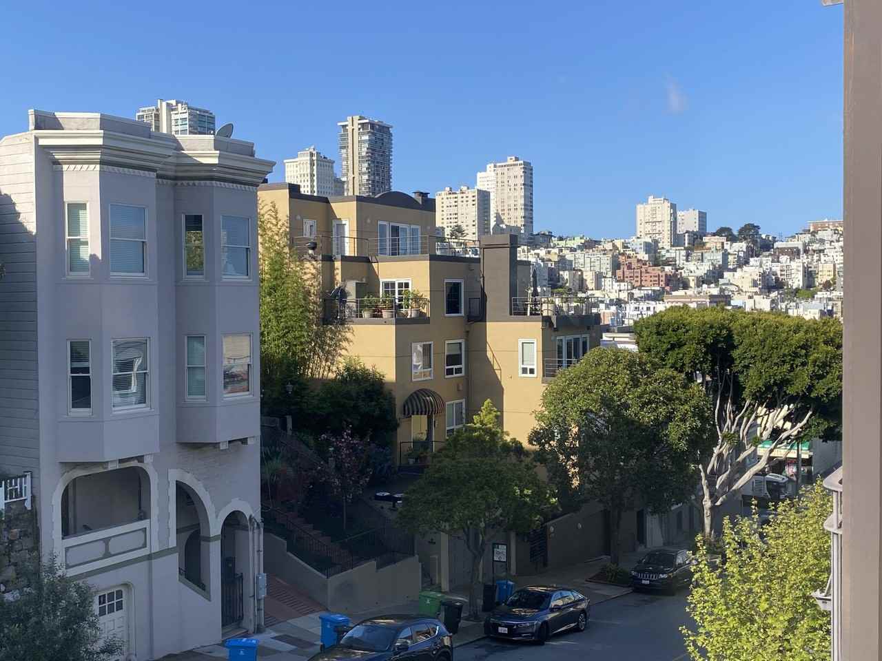 438 Lombard St #A - Photo 3 of 20