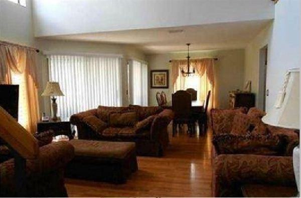 1731 Shoreside Circle - Photo 2 of 5