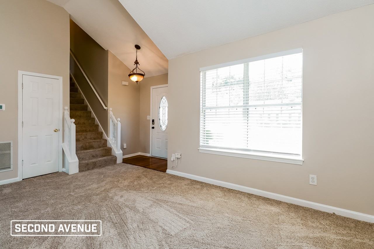 3556 Salem Glen Rd - Photo 2 of 16