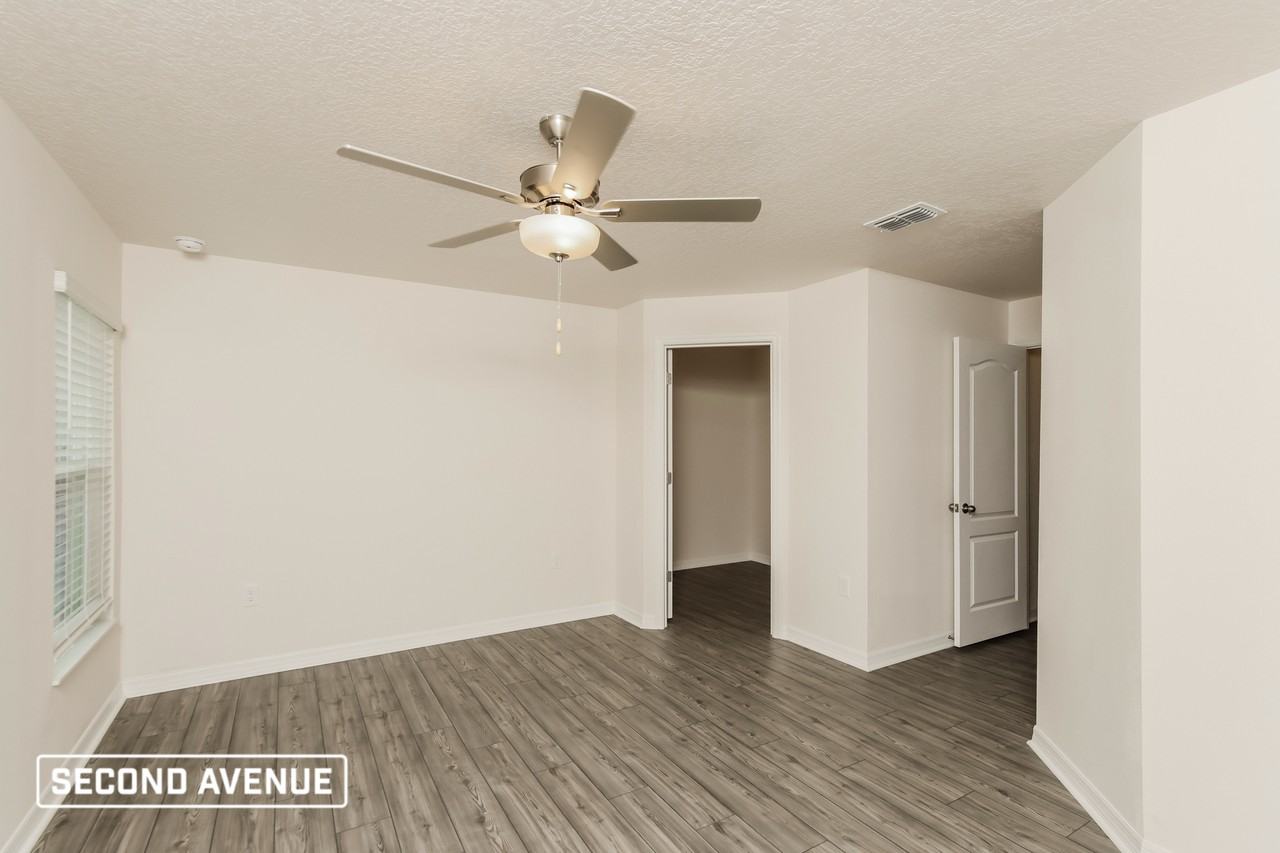 931 Eldron Blvd Se - Photo 6 of 16