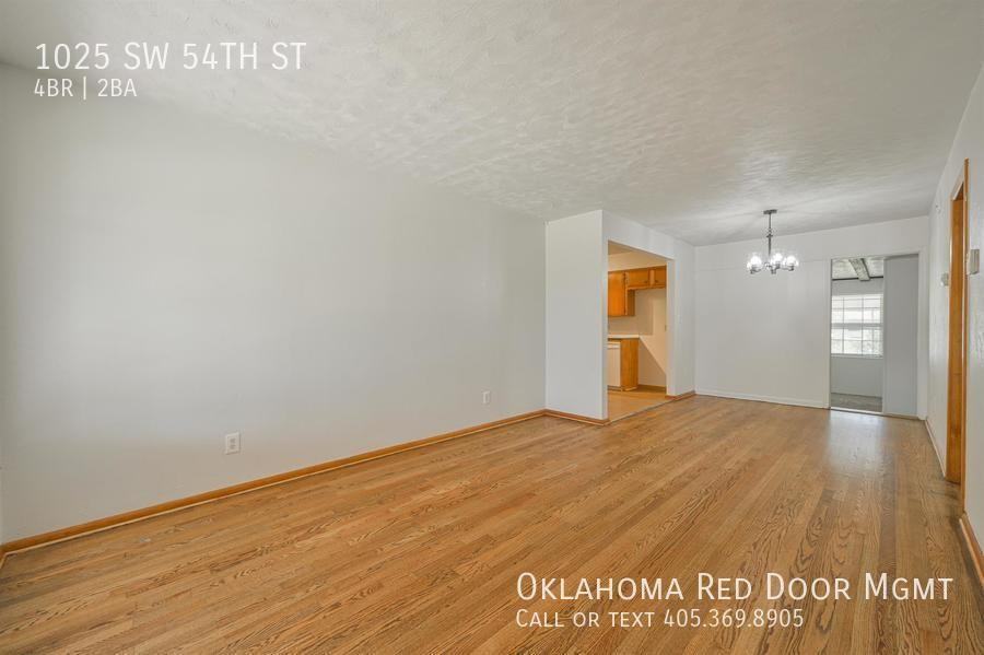 1025 Sw 54th St - Photo 3 of 37