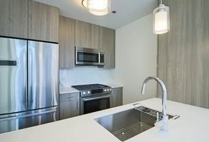 485 N Park Dr - Photo 1 of 1