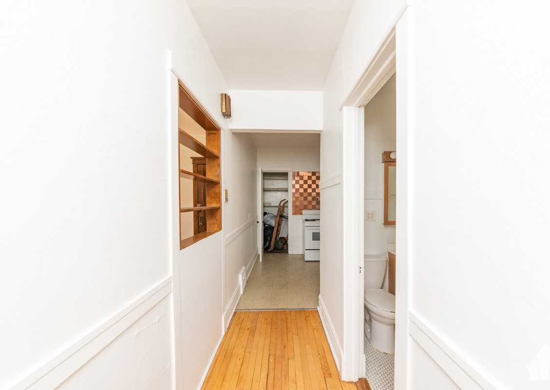 1706 W Balmoral Ave #1 - Photo 2 of 14