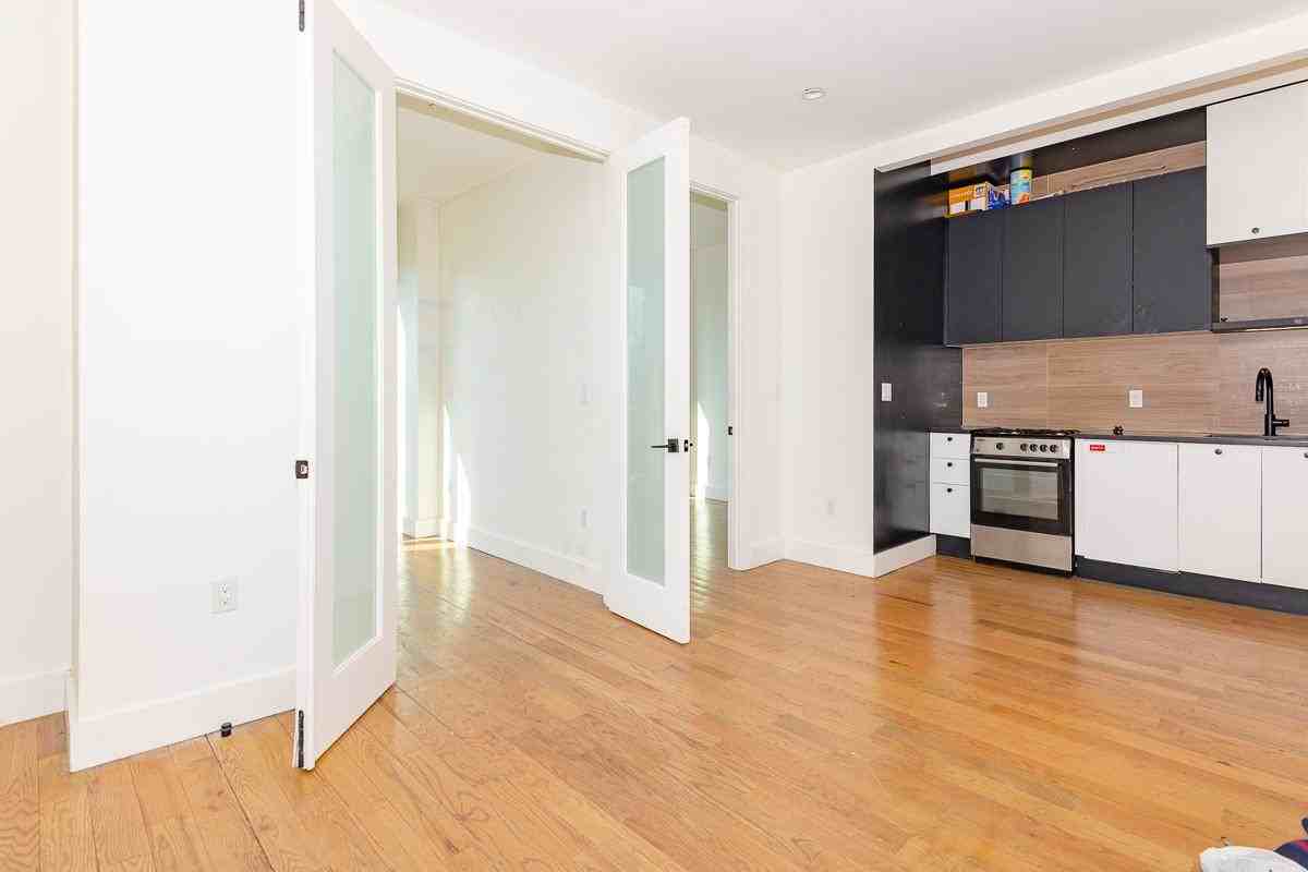 1503 Jefferson Avenue #4a - Photo 3 of 11