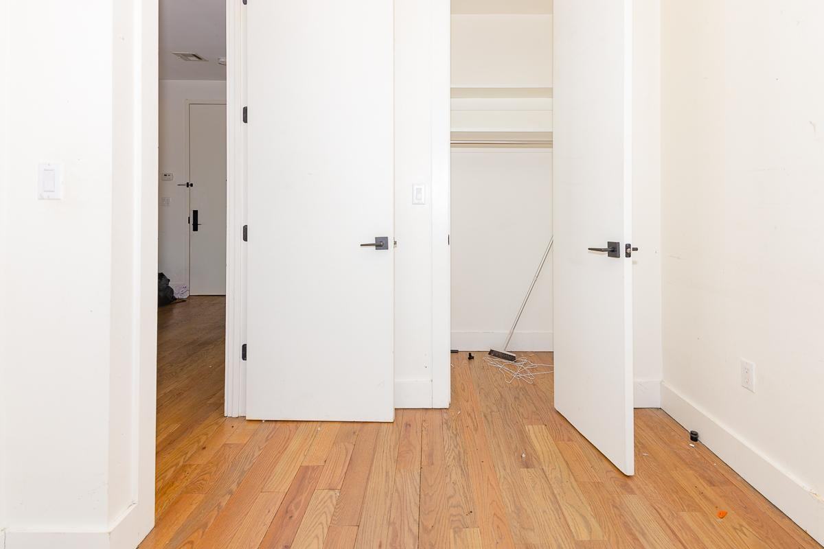 1503 Jefferson Avenue #4a - Photo 5 of 11