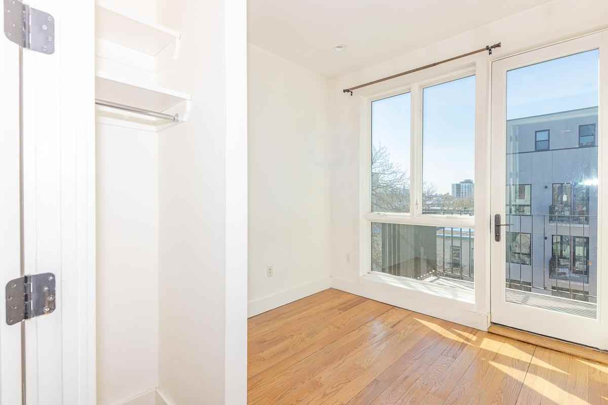 1503 Jefferson Avenue #4a - Photo 7 of 11