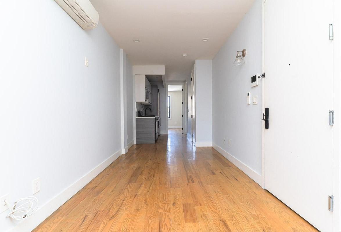50 Starr St #2L - Photo 3 of 11