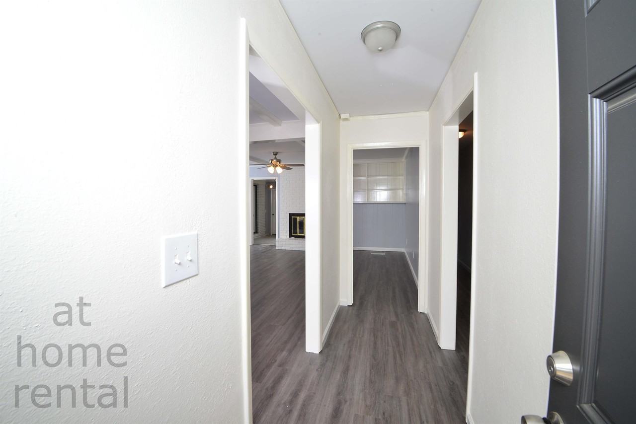 3821 S 93rd East Ave #1 - Photo 4 of 28