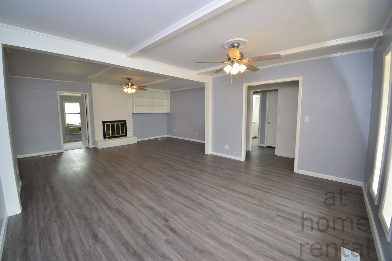 3821 S 93rd East Ave #1 - Photo 6 of 28