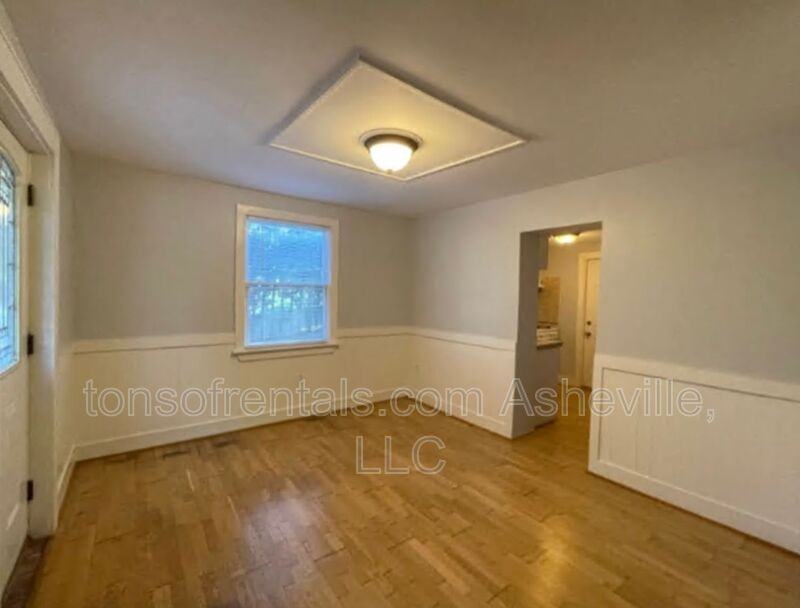 1316 Hyman Ave - Photo 5 of 13