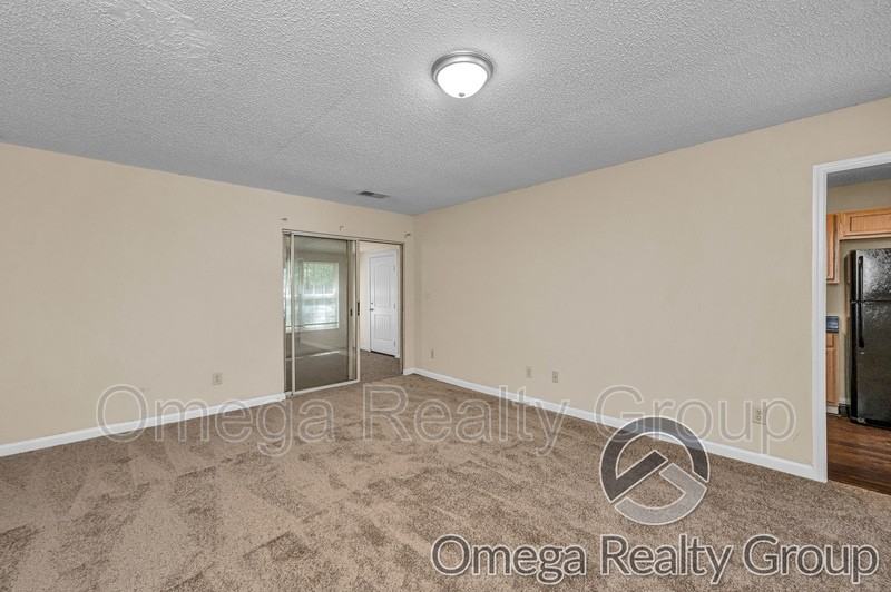 6749 Lakes Edge Ln - Photo 2 of 32