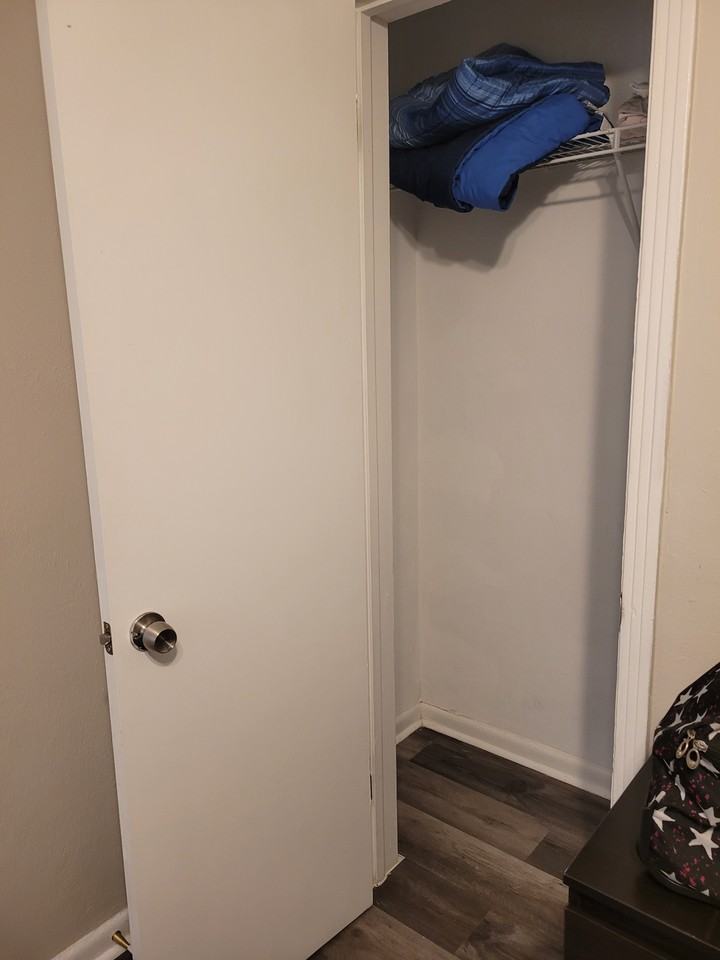 6108 North Hudson Street - Photo 3 of 6