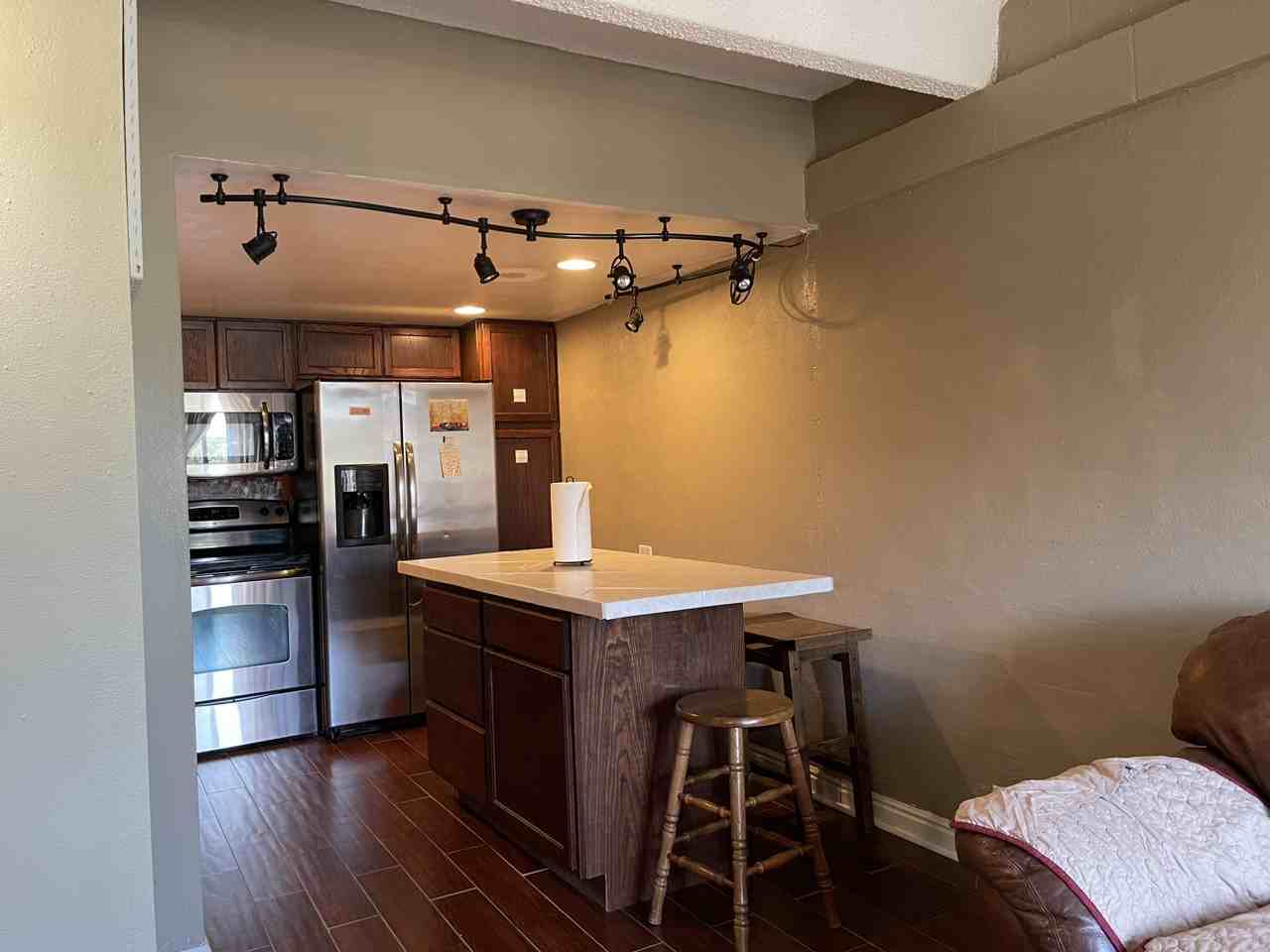 E 10th Ave & N Pearl St - Photo 2 of 10