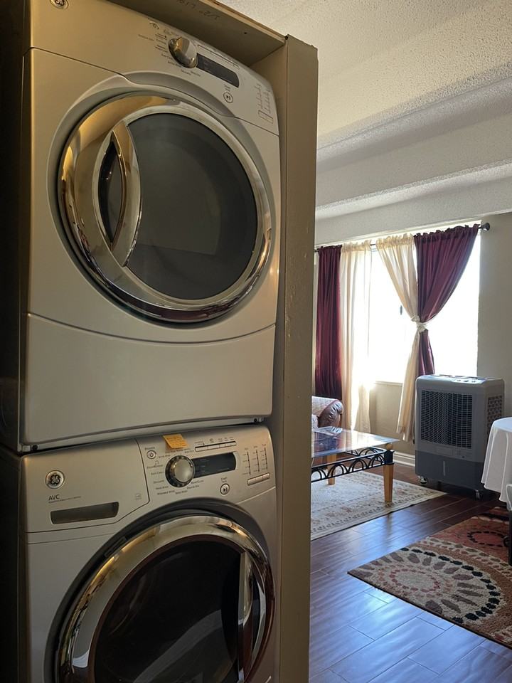 E 10th Ave & N Pearl St - Photo 7 of 10