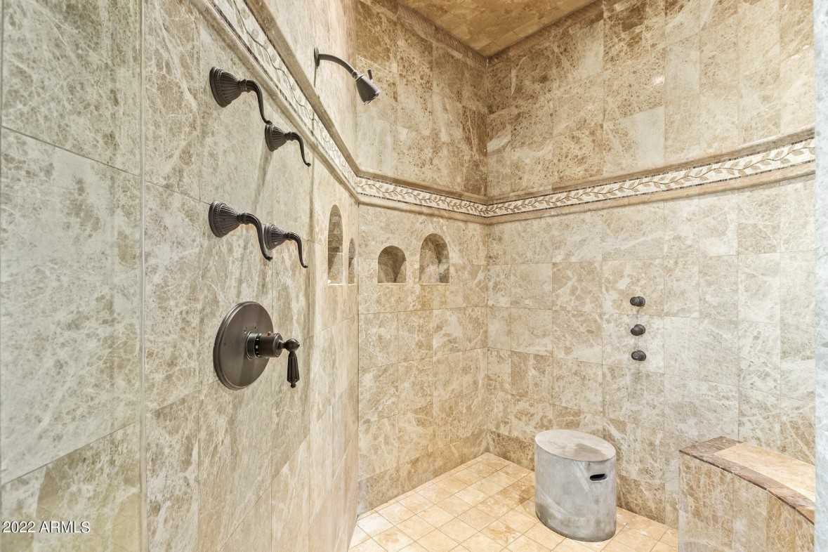 9245 N Vista Verde Ct #NA - Photo 3 of 45