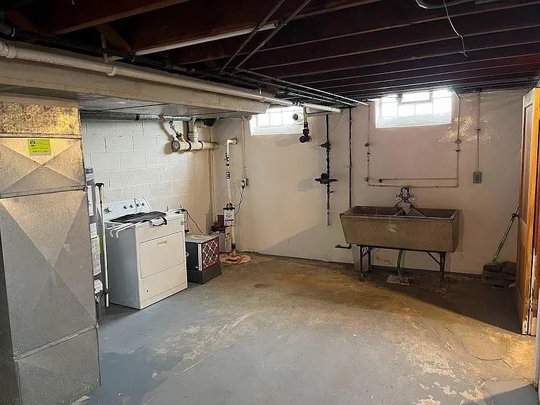 7220 Pearl Rd #NA - Photo 2 of 13