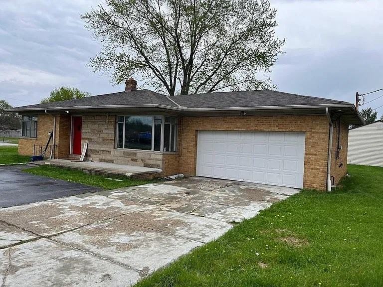 7220 Pearl Rd #NA - Photo 3 of 13