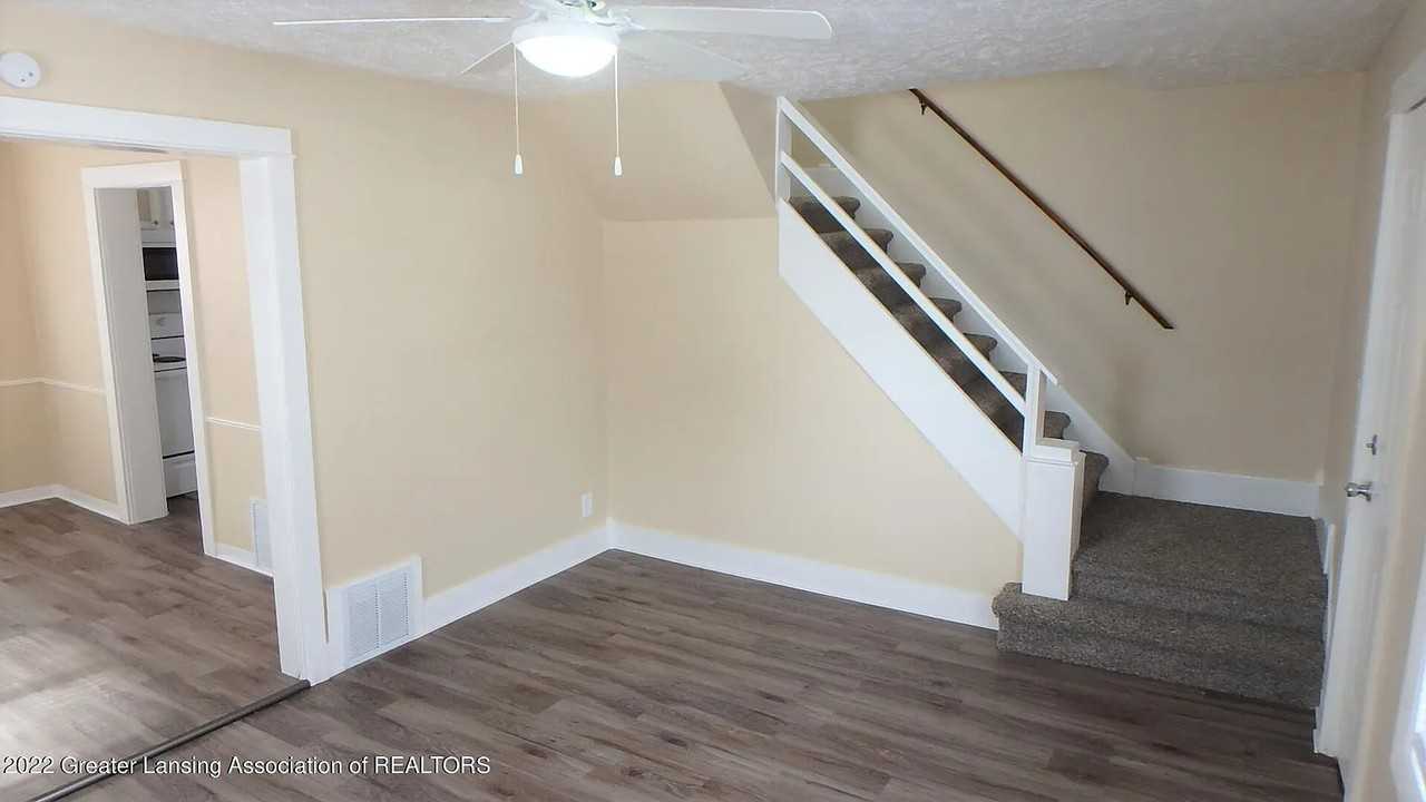 817 Cross St #NA - Photo 2 of 9