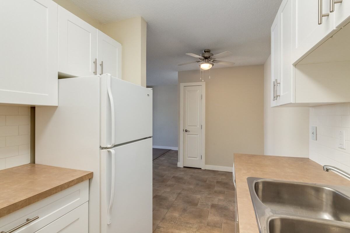 Chinook Gardens Apartments 510, 520, 530, 540 57 Ave SW 520, Calgary, AB T2V 0H2 Zumper