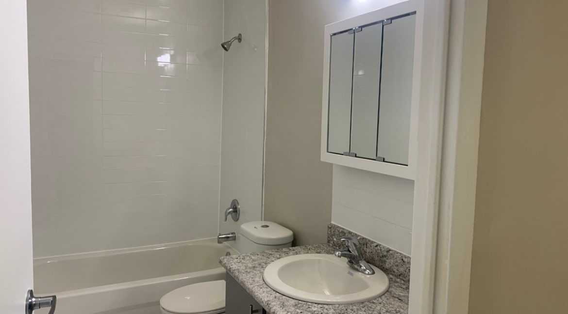 1030 Pearson Dr - Photo 6 of 17