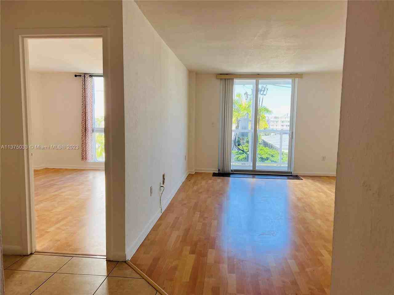 7928 West Dr #404 - Photo 4 of 25