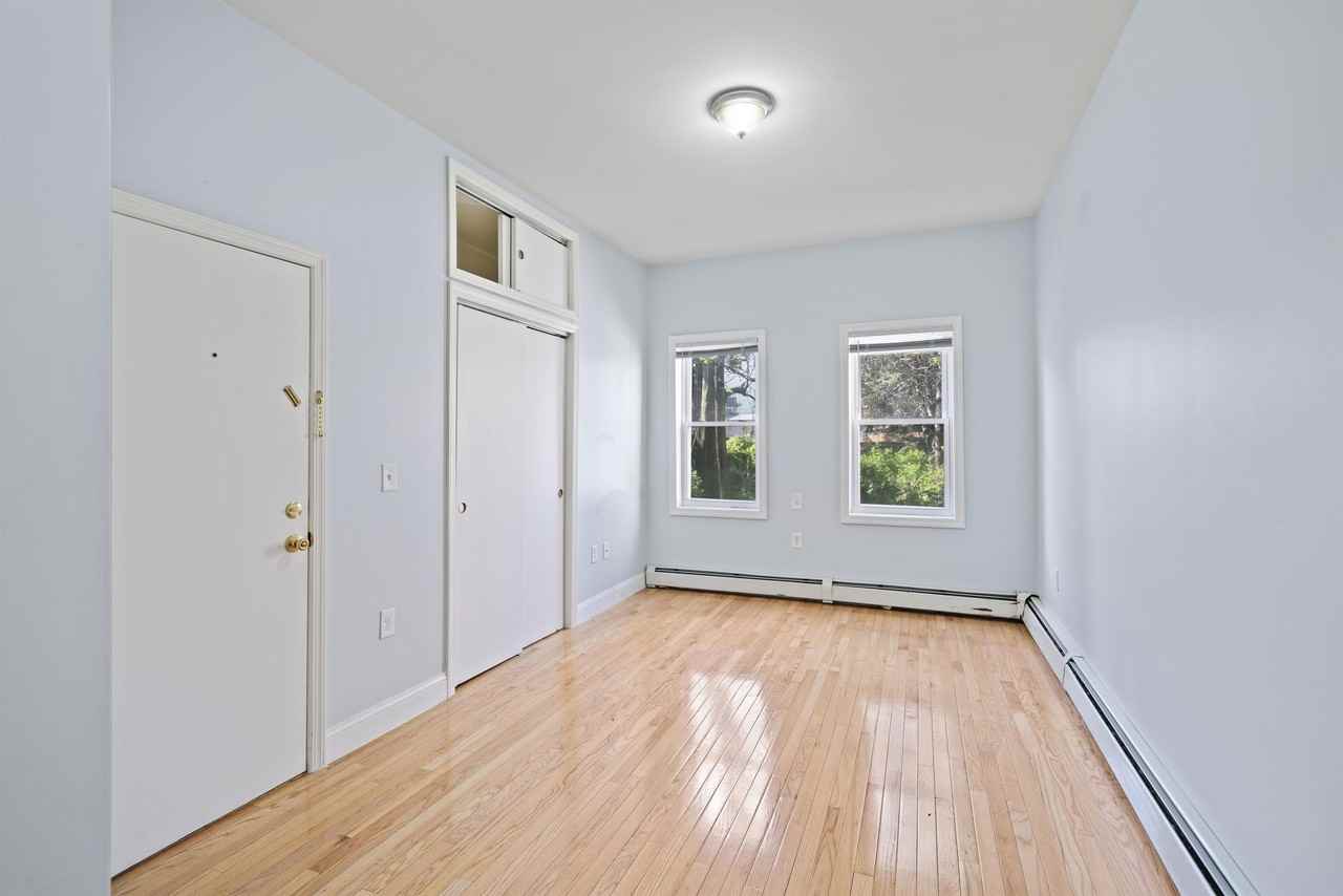 135 Hopkins AveApartment 3 3, Jersey City, NJ 07306 Studio Apartment