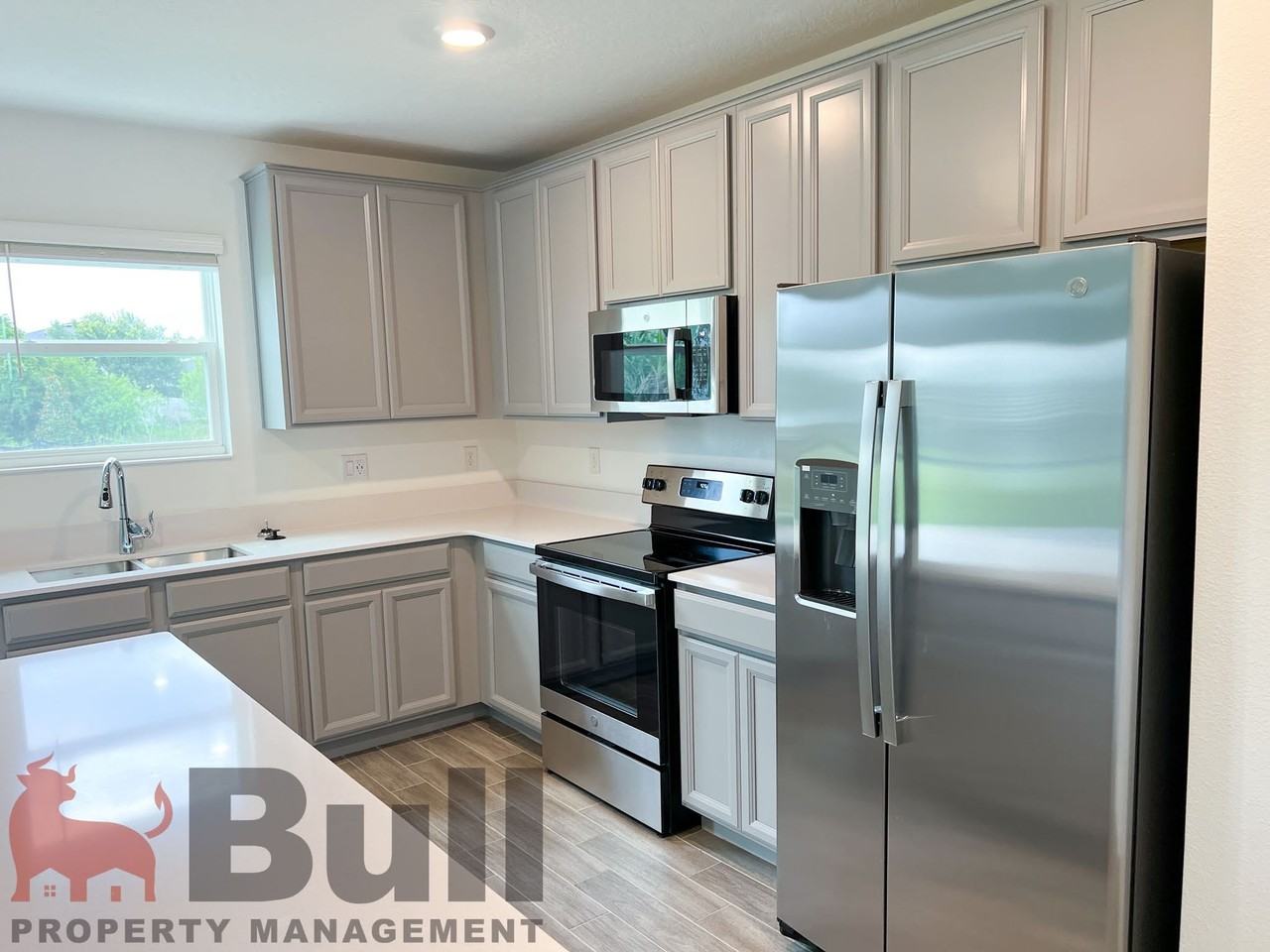 5030 Four Strand Ct #1 - Photo 6 of 40