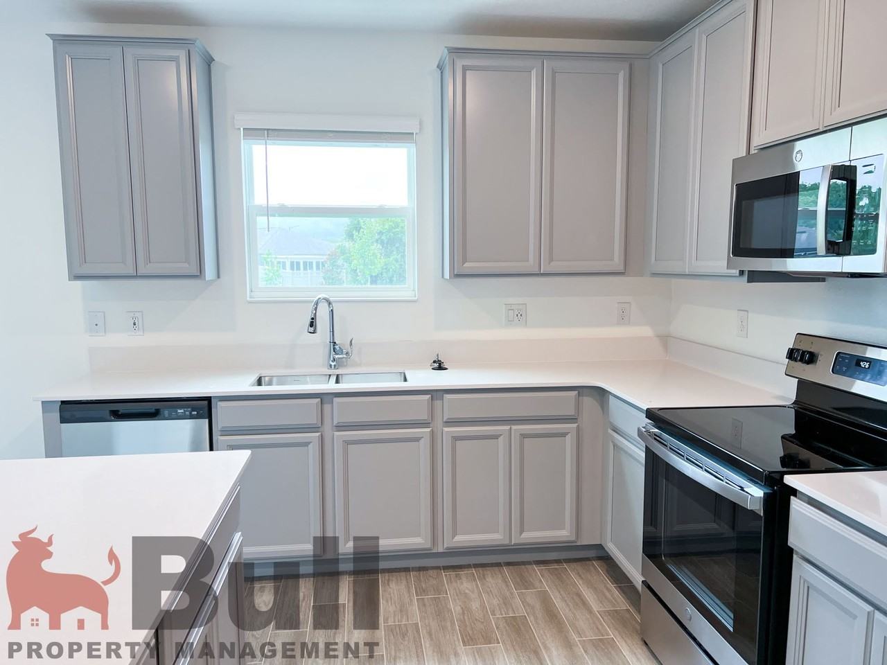 5030 Four Strand Ct #1 - Photo 7 of 40