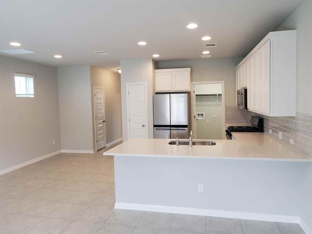 1717 Fountain Bridge Dr #1 - Photo 3 of 10