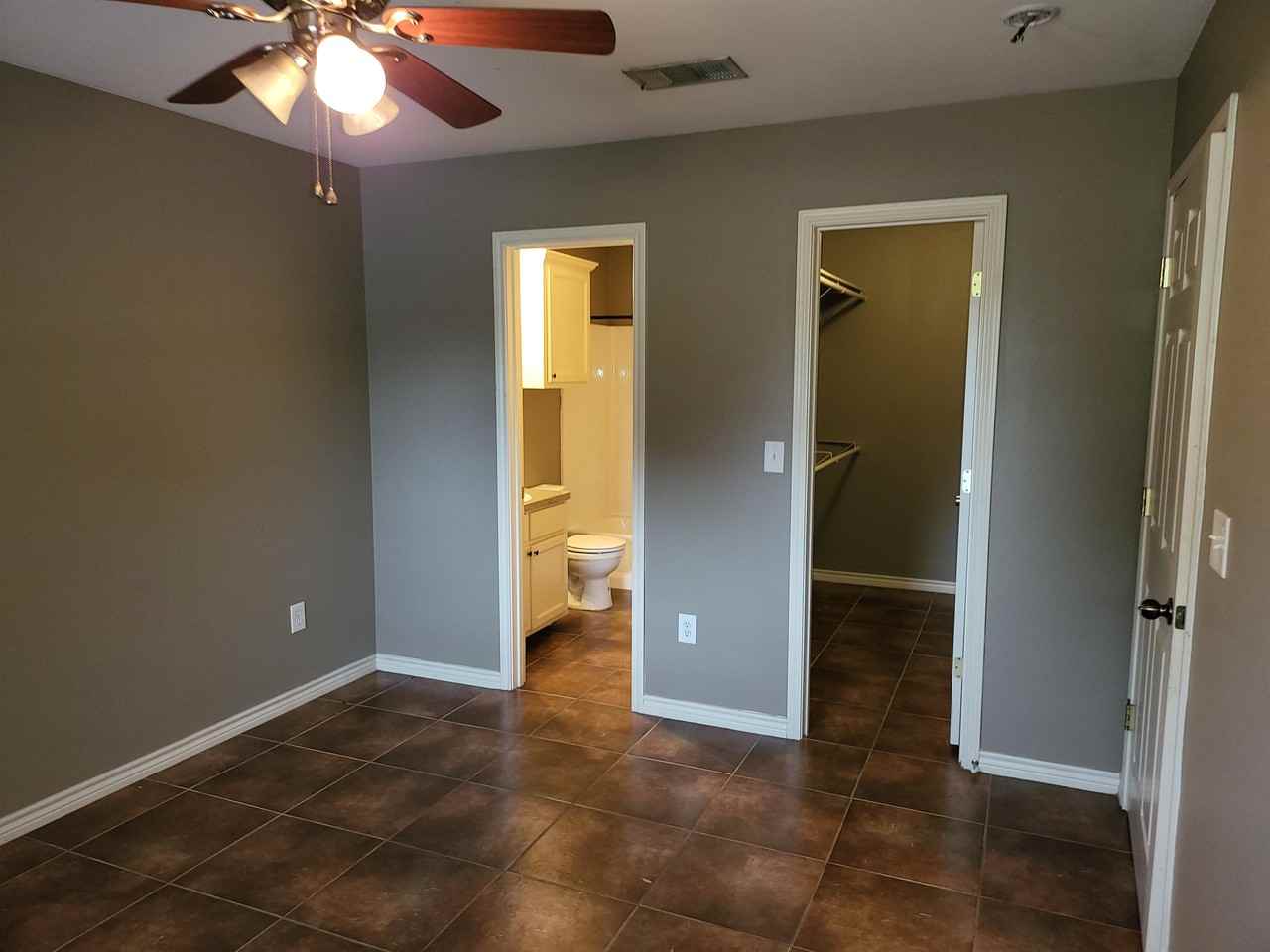 2600 Canyon St #1 - Photo 6 of 21