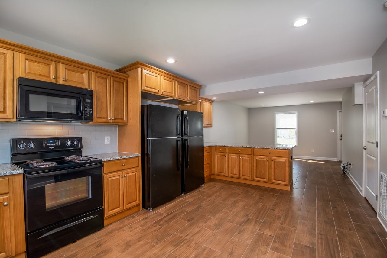 111 Williams Rd #2 - Photo 6 of 34