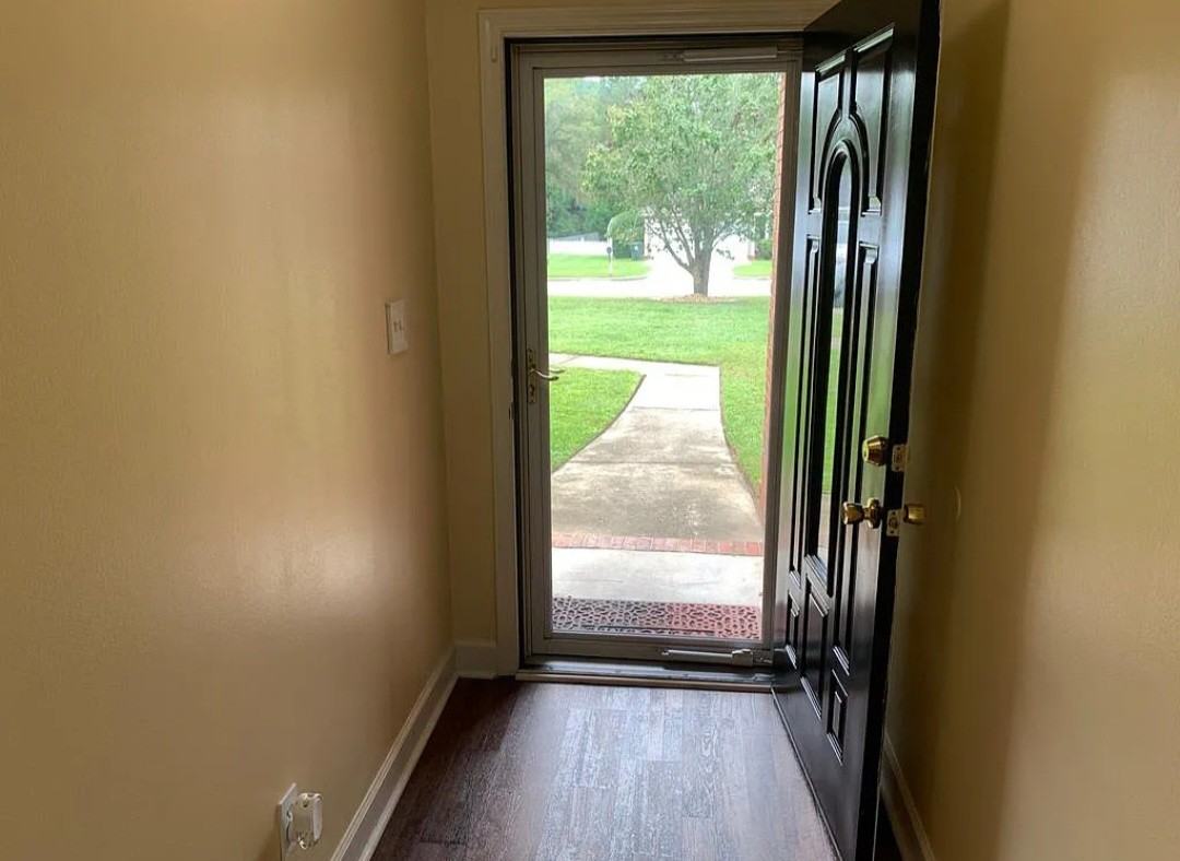 242 Saint Clair Dr #1 - Photo 2 of 22