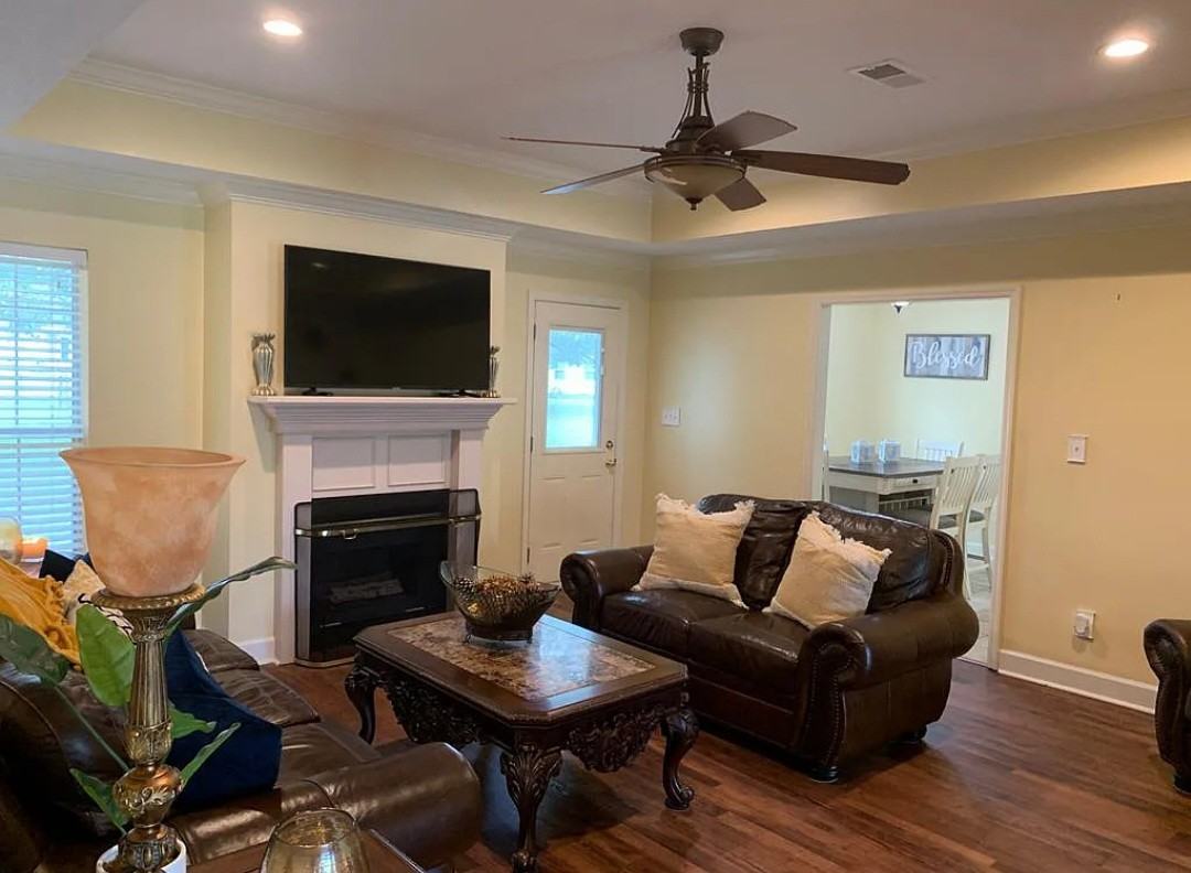 242 Saint Clair Dr #1 - Photo 3 of 22