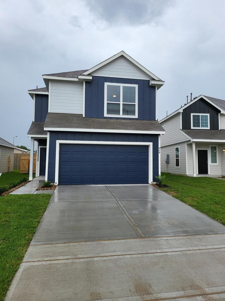 946 Grand Emperor Dr #1
