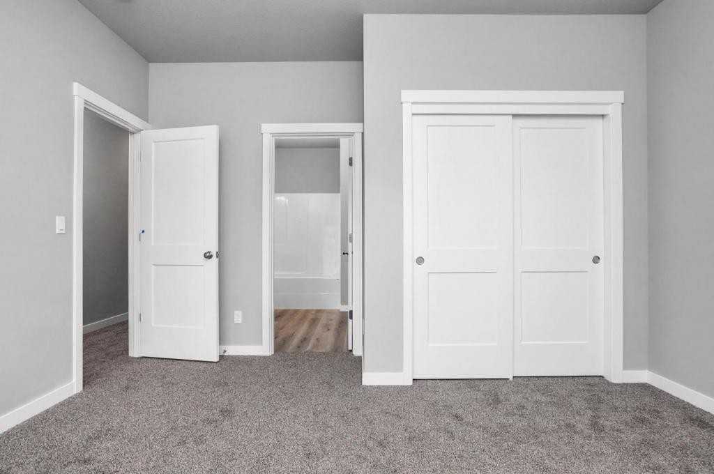 4445 Sunnyside Rd Se - Photo 3 of 25