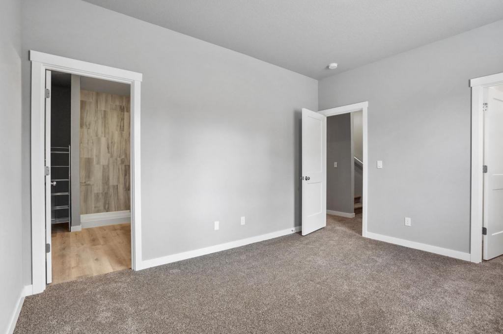 4445 Sunnyside Rd Se - Photo 6 of 25