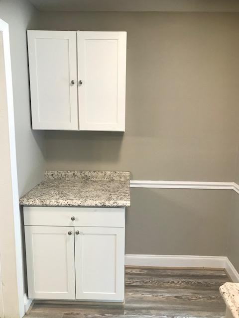 124 E Peacock St - Photo 4 of 8