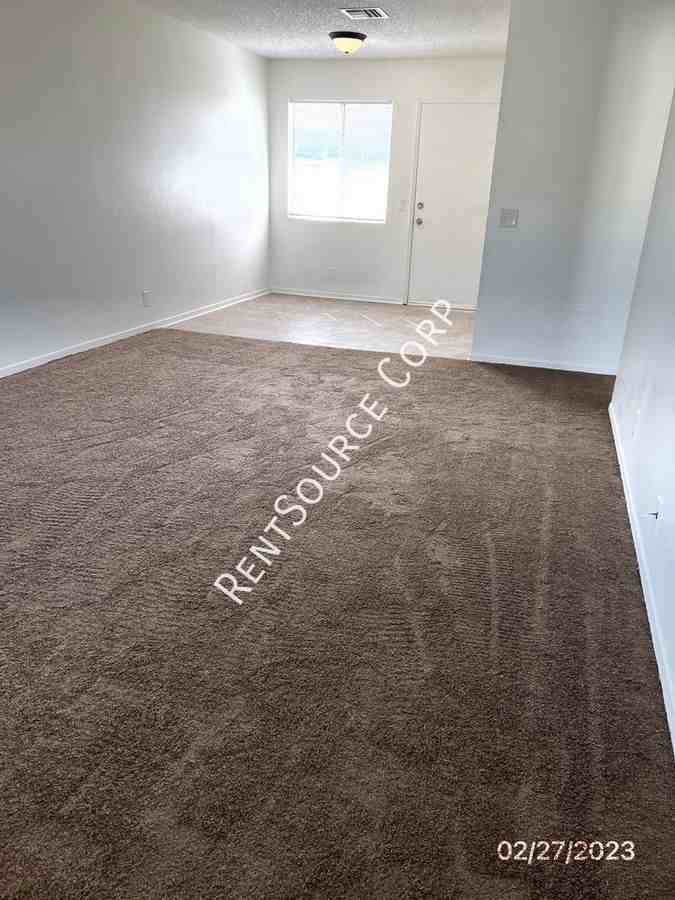 45021 Spearman Ave #C - Photo 3 of 11