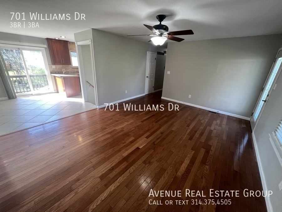 701 Williams Dr - Photo 3 of 8