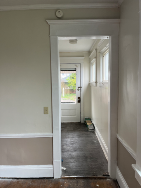 703 13th St Nw #703 - Photo 3 of 9