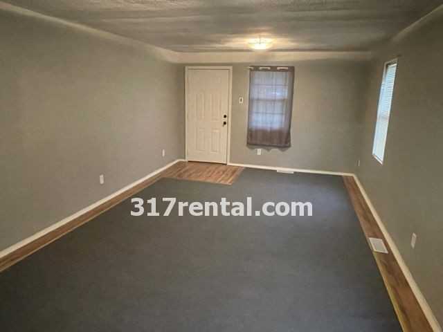 1313 W Sumner Ave - Photo 2 of 8