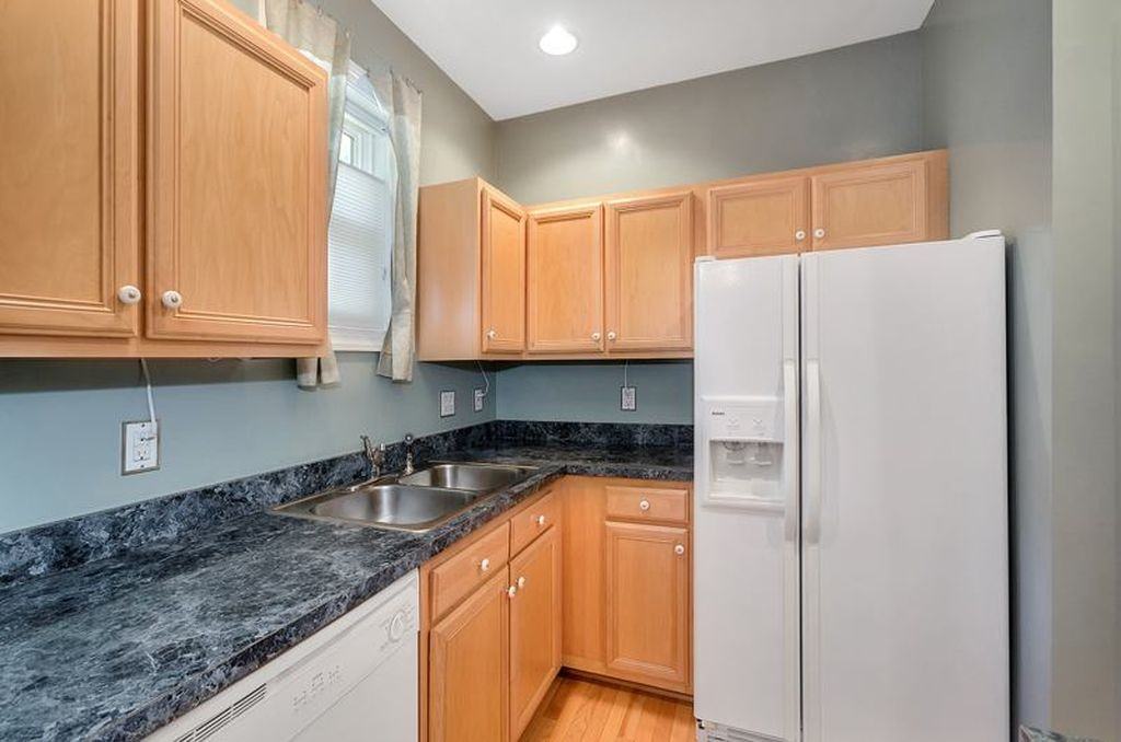 1103 Druid Ave #C - Photo 4 of 12