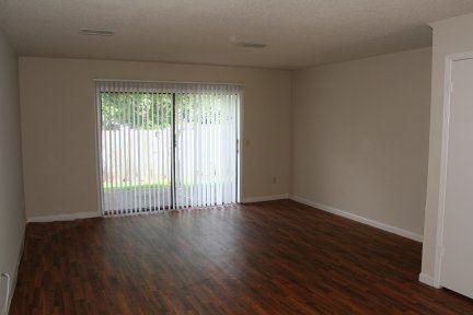 Four Winds - Photo 2 of 29