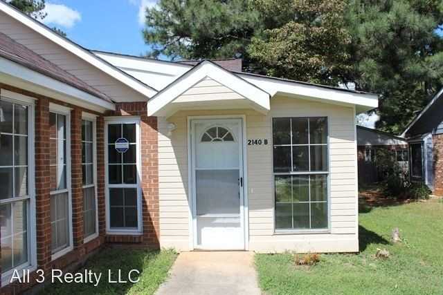 2140 Meadowview Ct Se - Photo 3 of 24