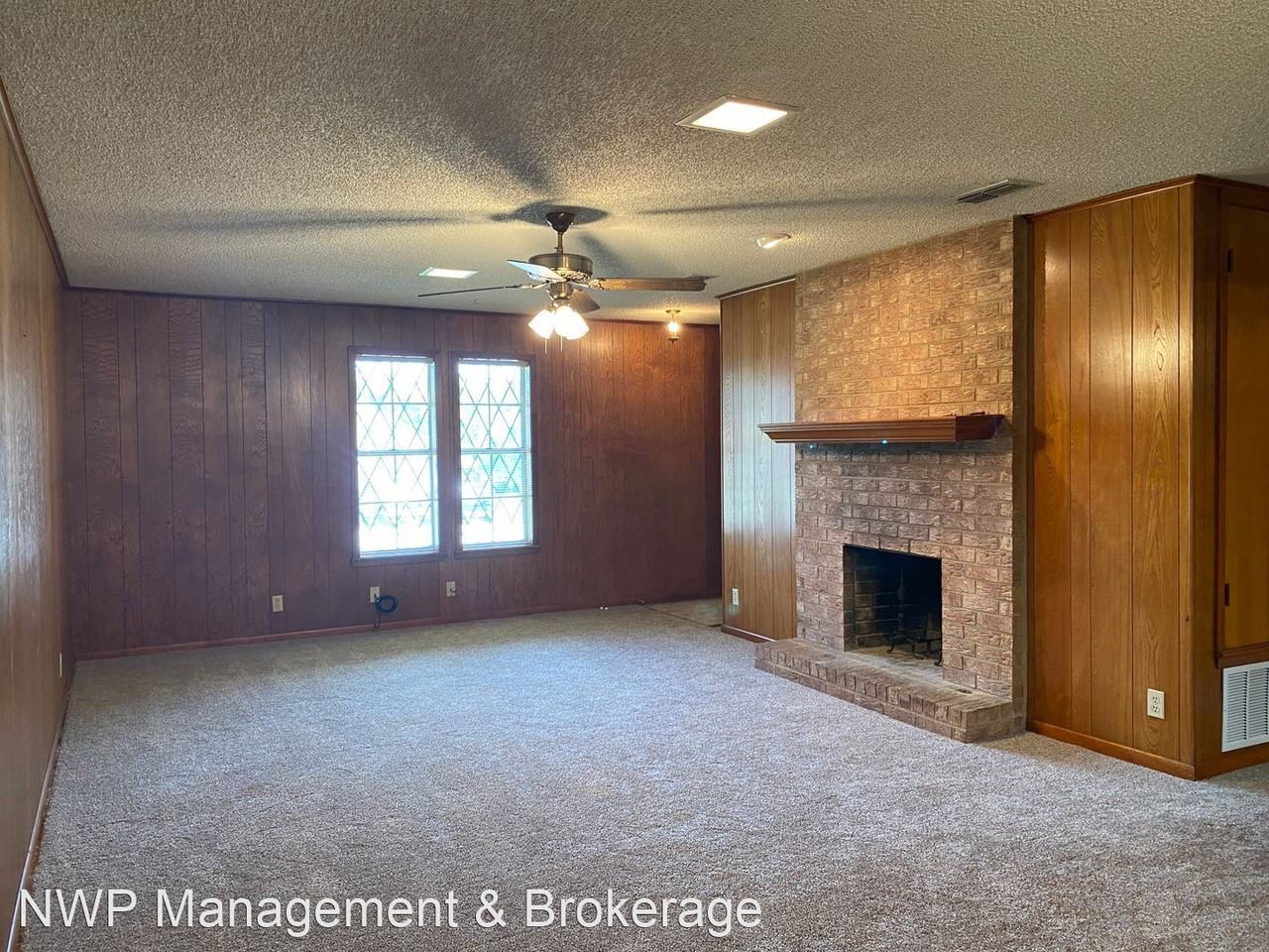 1618 Susan Dr - Photo 3 of 17